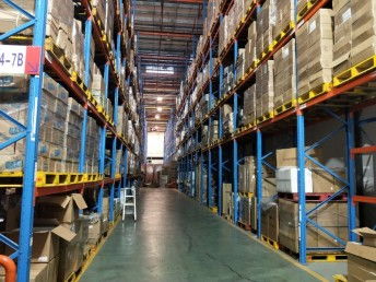 重慶冷鏈物流 構(gòu)筑高效冷鏈車市內(nèi)配送與倉儲管理體系，輻射成渝經(jīng)濟圈